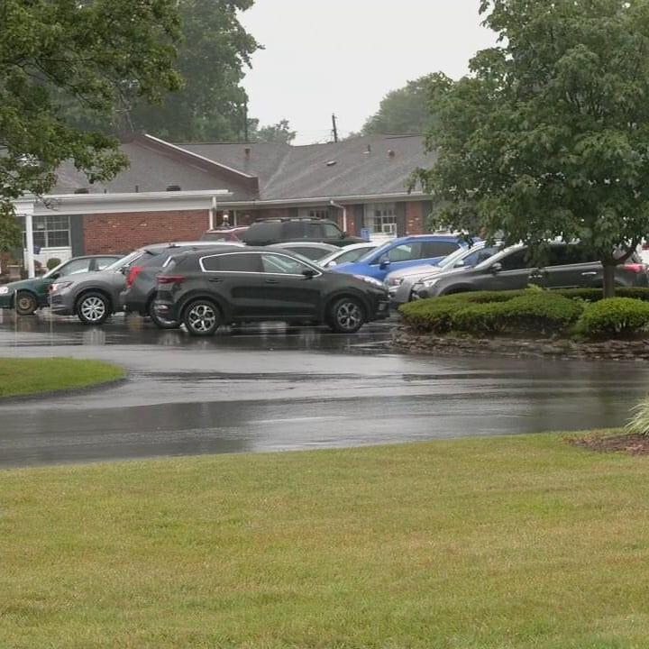 2 Louisville nursing homes shut down after state surveys find resident neglect, rodents